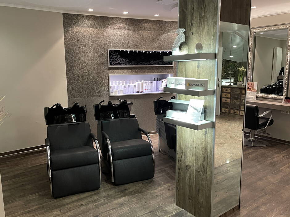 Waschplätze im Damensalon